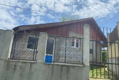 Casă cu Teren 2500 Mp în Vulcana de Sus