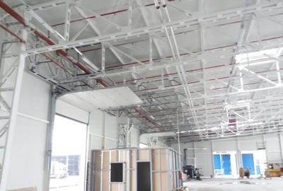 Spațiu industrial, de 4,500 mp, în Central - 2