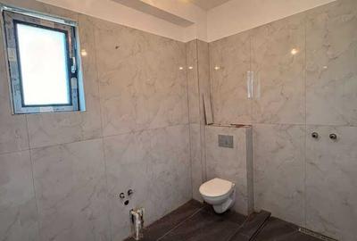 Casă cu 4 camere în Central - 2