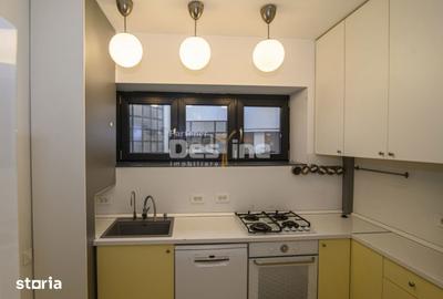 Apartament cu 5 camere semidecomandat, mobilat în Victoriei