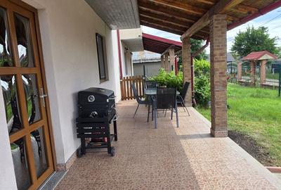 Casă cu 4 camere cu Teren 559 Mp în Popricani