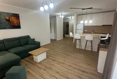 Apartament cu 3 camere decomandat în Tudor