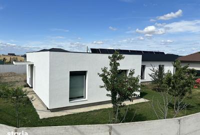 Casă cu 8 camere cu Teren 744 Mp în Nojorid - 5