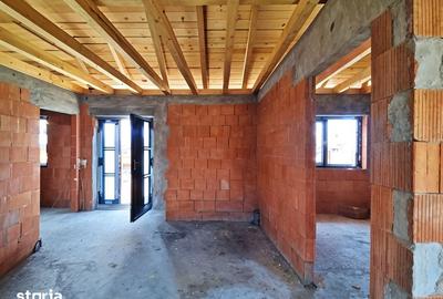 Casă cu 3 camere cu Teren 300 Mp în Sânmartin - 5
