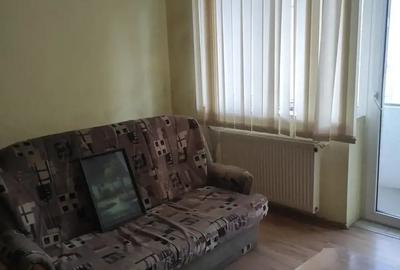 Apartament cu 4 camere semidecomandat în Central - 2