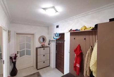 Apartament cu 2 camere decomandat în Est