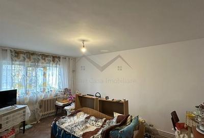 Apartament cu 3 camere decomandat în Centru Civic - 1