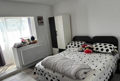 Apartament cu 3 camere decomandat în Exterior Vest - 4