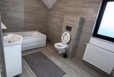 Apartament cu 3 camere decomandat în Noua - 2