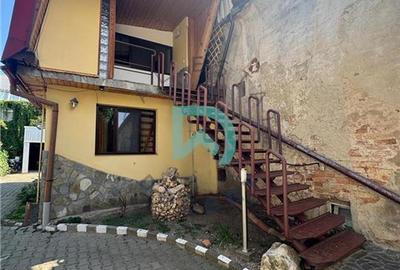 Garsonieră decomandată în Brașovul Vechi - 1