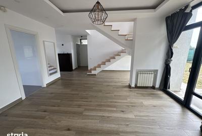 Casă cu 4 camere cu Teren 638 Mp în Ștefăneștii de Jos