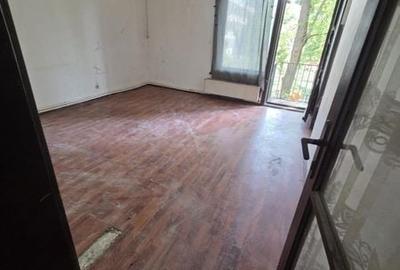 Apartament cu 2 camere decomandat în Primăverii