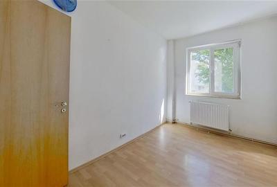 Apartament cu 3 camere decomandat în Electroprecizia - 11