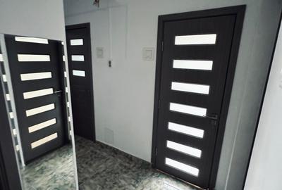 Apartament cu 3 camere decomandat în Central - 1