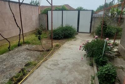 Casă cu Teren 690 Mp în Central