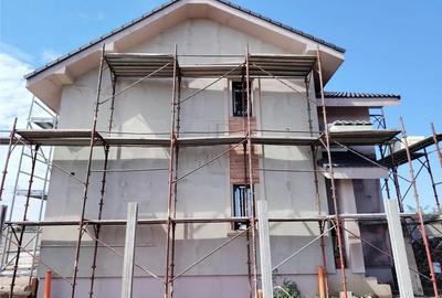 Casă cu 4 camere cu Teren 280 Mp în Moșnița Nouă