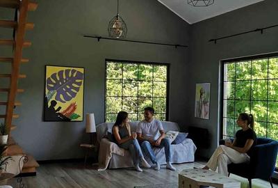 Casă cu 6 camere cu Teren 4000 Mp în Ciolpani - 10
