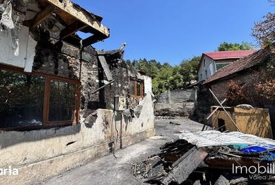 Casă cu Teren 223 Mp în Petros - 10