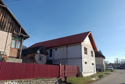 Casă cu 5 camere cu Teren 4200 Mp în Sâncraiu - 19