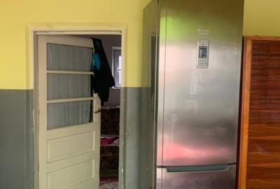 Casă cu 6 camere cu Teren 400 Mp în Central - 9