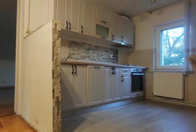 Apartament cu 2 camere decomandat în Mărăști