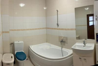 Apartament cu 3 camere decomandat în Florești - 2