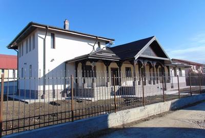 Casă individuală cu 7 camere cu Canalizare în Gulia - 2