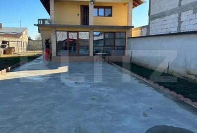 Casă cu 3 camere cu Teren 377 Mp în Central - 2