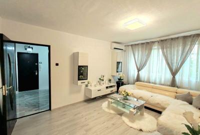 Apartament cu 3 camere semidecomandat, mobilat în Complex Studențesc