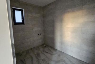 Casă cu 4 camere cu Teren 503 Mp în Sântandrei
