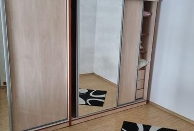 Apartament cu 3 camere semidecomandat în Sud - 4