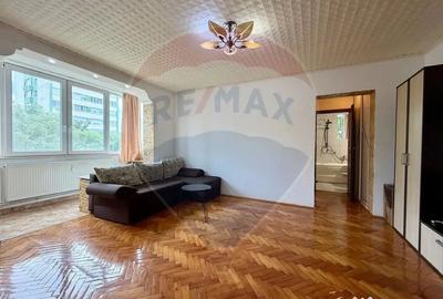 Apartament cu 2 camere semidecomandat, mobilat în Podgoria - 1