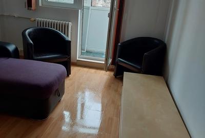 Apartament cu 2 camere decomandat în Drumul Taberei