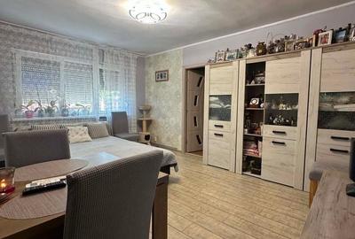 Apartament cu 2 camere nedecomandat în 14 Mai