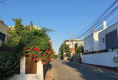 Apartament cu 2 camere decomandat în Titan