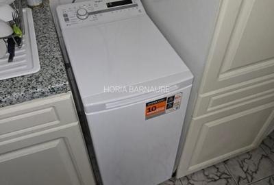 Apartament cu 2 camere semidecomandat în Victoriei