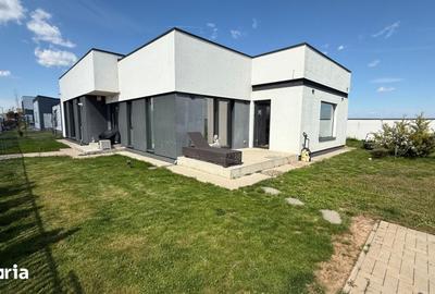 Casă cu 4 camere cu Teren 550 Mp în Moara Vlăsiei