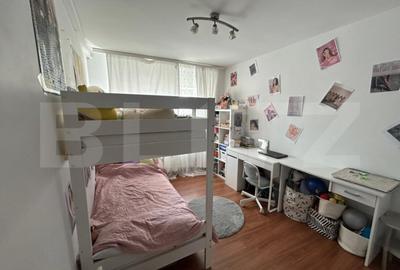 Apartament cu 3 camere decomandat în Micro 5