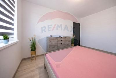Apartament cu 2 camere decomandat în Sânpetru - 7