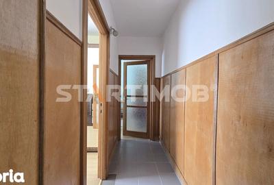 Apartament cu 3 camere decomandat în Bartolomeu