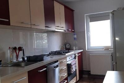 Apartament cu 3 camere decomandat în Complex Studențesc - 5