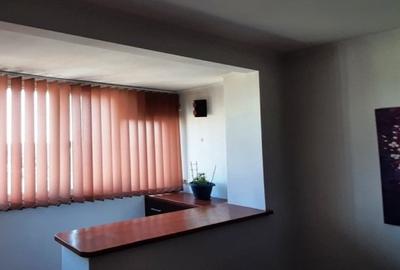 Apartament cu 3 camere circular, mobilat în Giurgiului