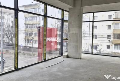 Spațiu comercial, de 150 mp, în Central - 3