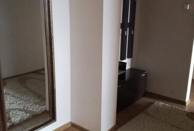 Apartament cu 2 camere decomandat în Podu Roș - 6
