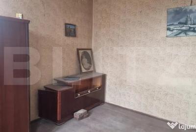Casă cu 4 camere cu Teren 287 Mp în Lupeni - 10