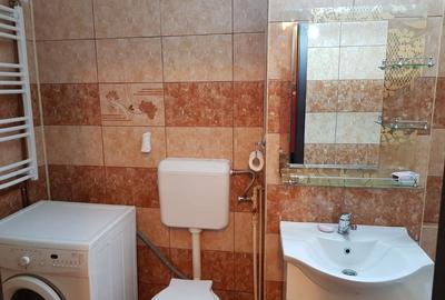 Garsonieră decomandată în Uverturii