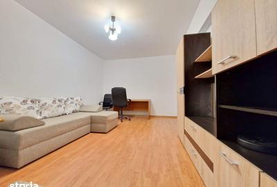 Apartament cu 3 camere decomandat în Gara de Nord