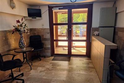 Apartament cu 3 camere decomandat în Central - 8