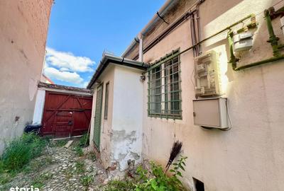 Casă cu 3 camere cu Teren 50 Mp în Central