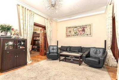 Casă cu 8 camere cu Canalizare în Dorobanți - 2